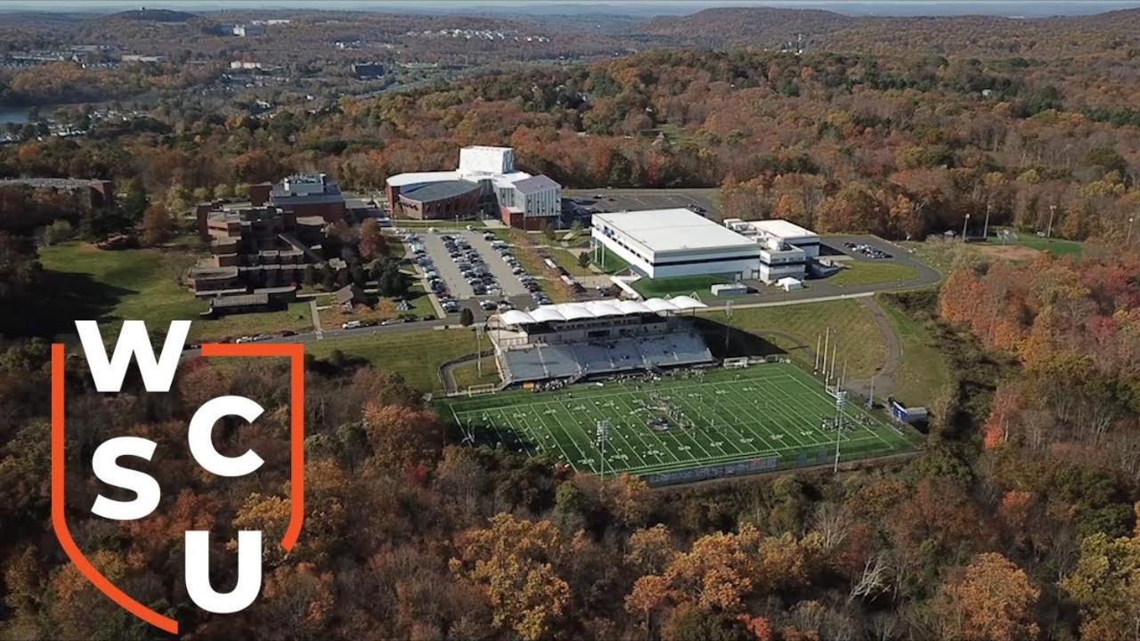 Welcome To Hat City Danbury, A Suburban Retreat Exteriör bild