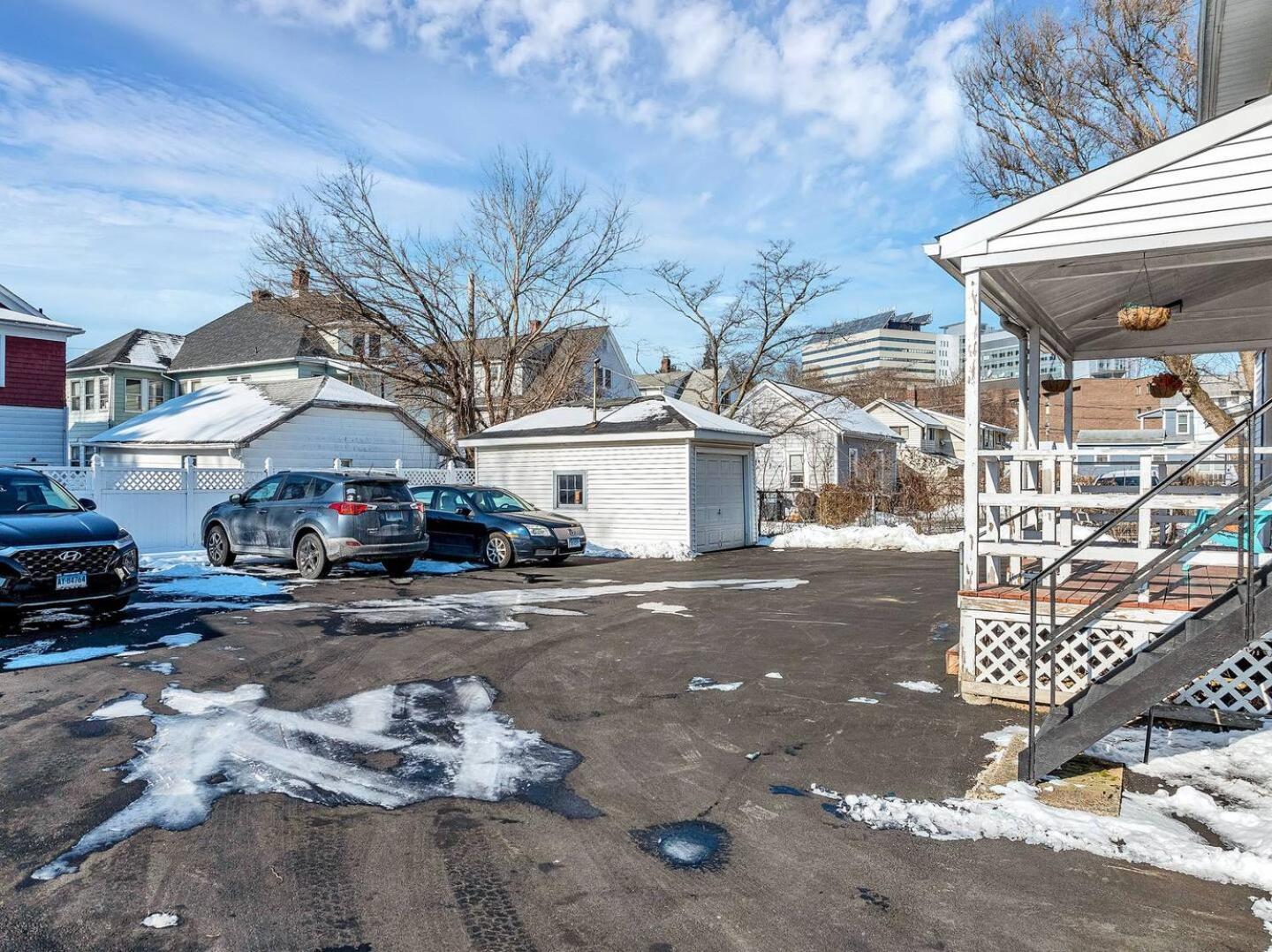 Welcome To Hat City Danbury, A Suburban Retreat Exteriör bild