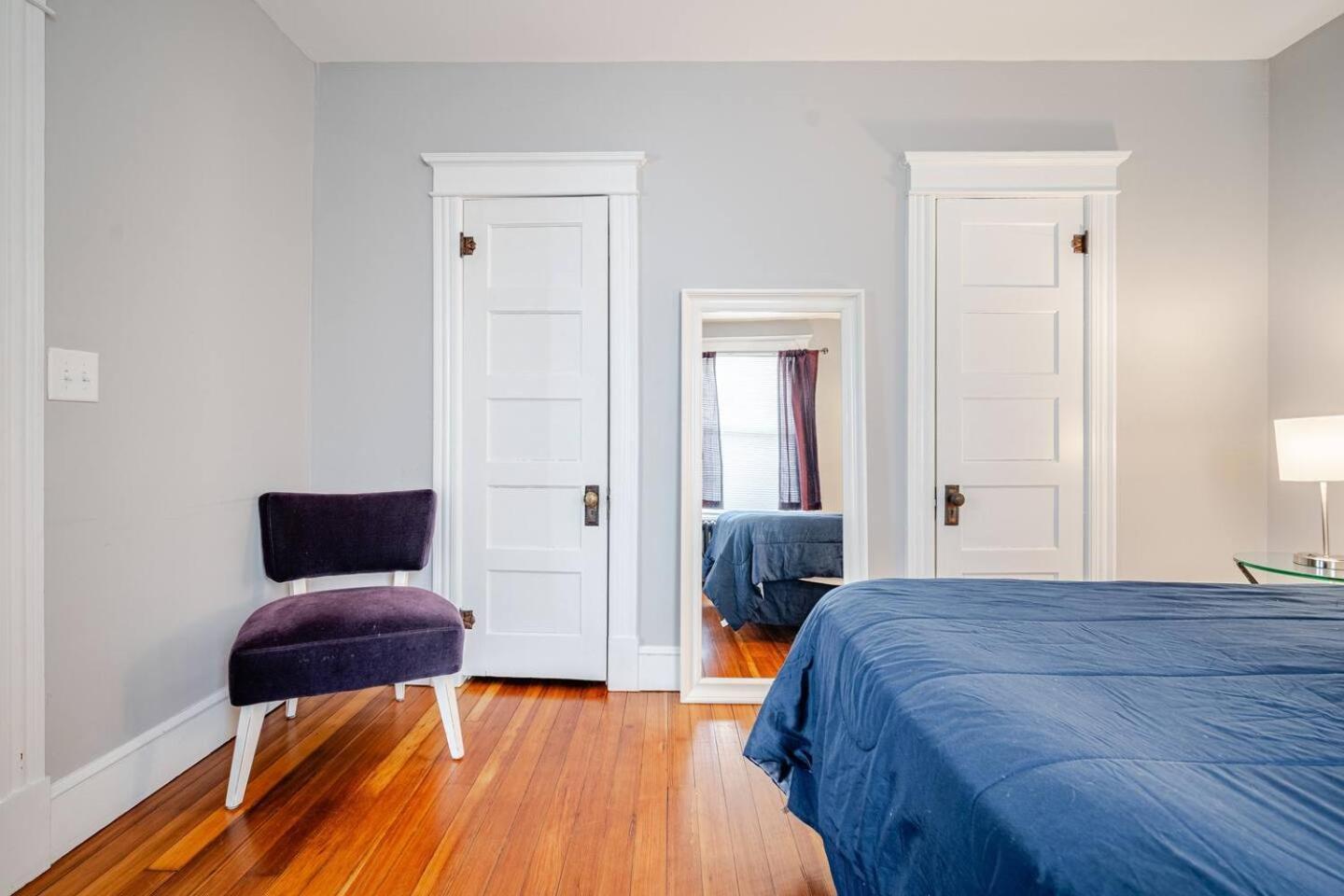 Welcome To Hat City Danbury, A Suburban Retreat Exteriör bild
